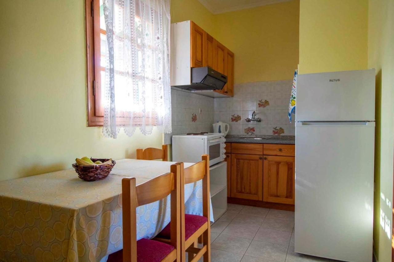 Tzoras‌ ‌Apartments‌ ‌Roda‌ ‌Corfu‌ Litheres ภายนอก รูปภาพ