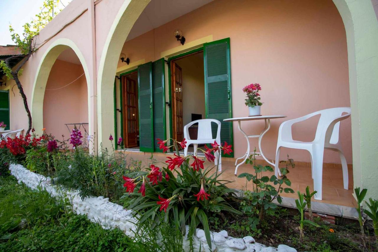 Tzoras‌ ‌Apartments‌ ‌Roda‌ ‌Corfu‌ Litheres ภายนอก รูปภาพ