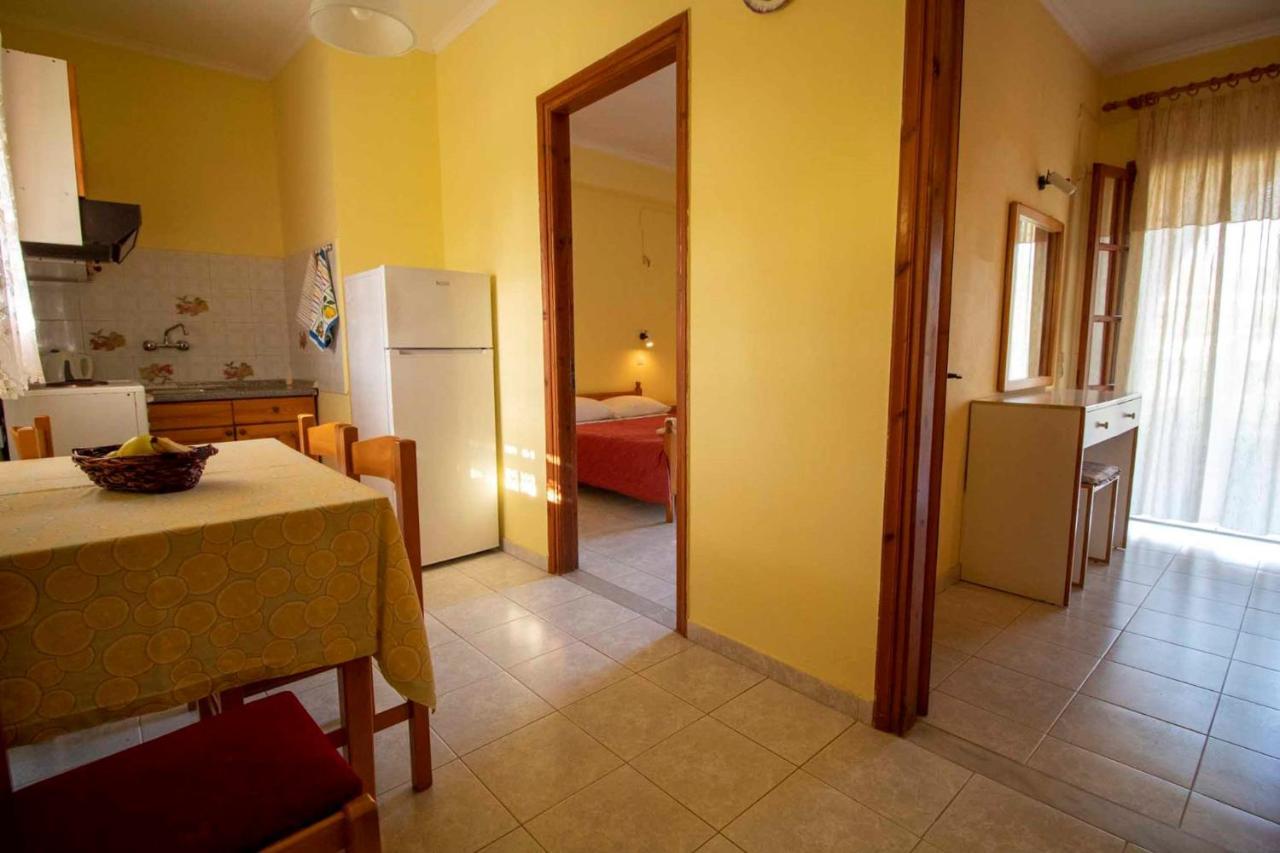 Tzoras‌ ‌Apartments‌ ‌Roda‌ ‌Corfu‌ Litheres ภายนอก รูปภาพ