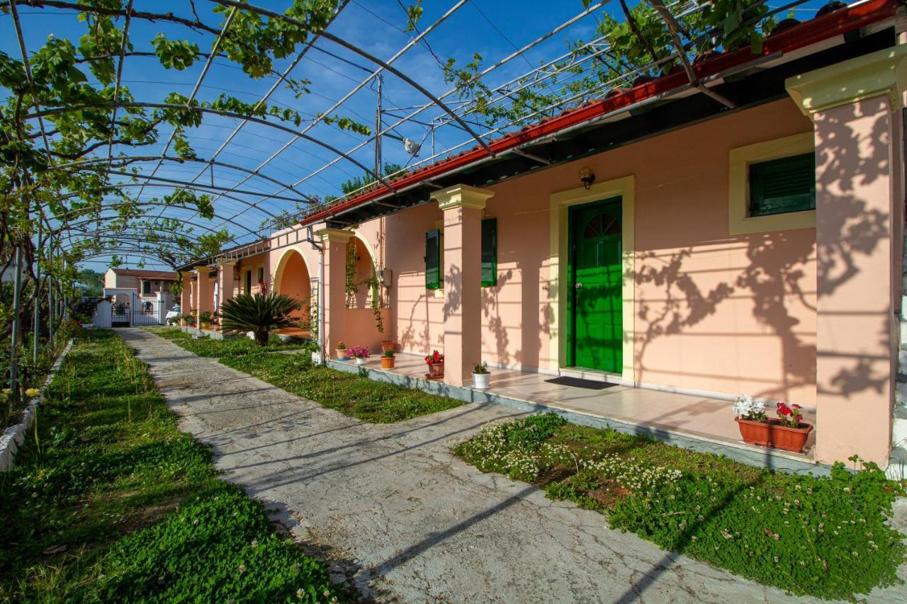 Tzoras‌ ‌Apartments‌ ‌Roda‌ ‌Corfu‌ Litheres ภายนอก รูปภาพ
